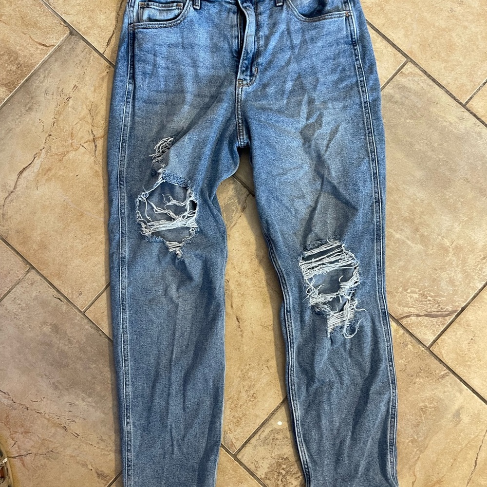 Hollister Ultra High-Rise Mom Jeans - Blue